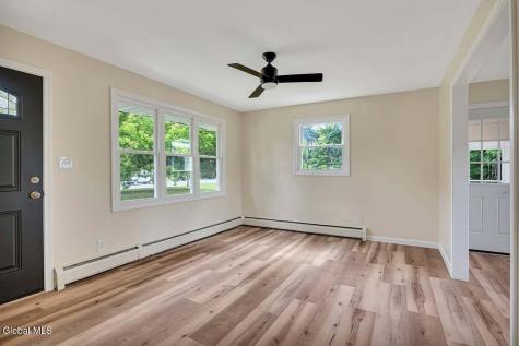 126 Guideboard Road Waterford NY 12188