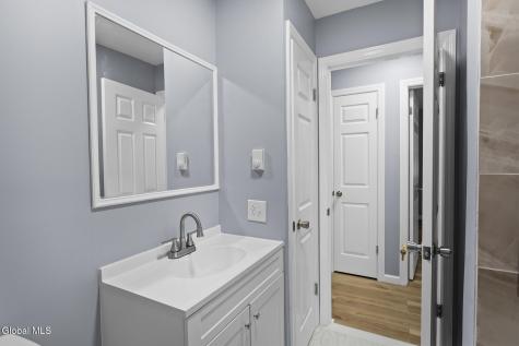 11 Melissa Court Albany NY 12205