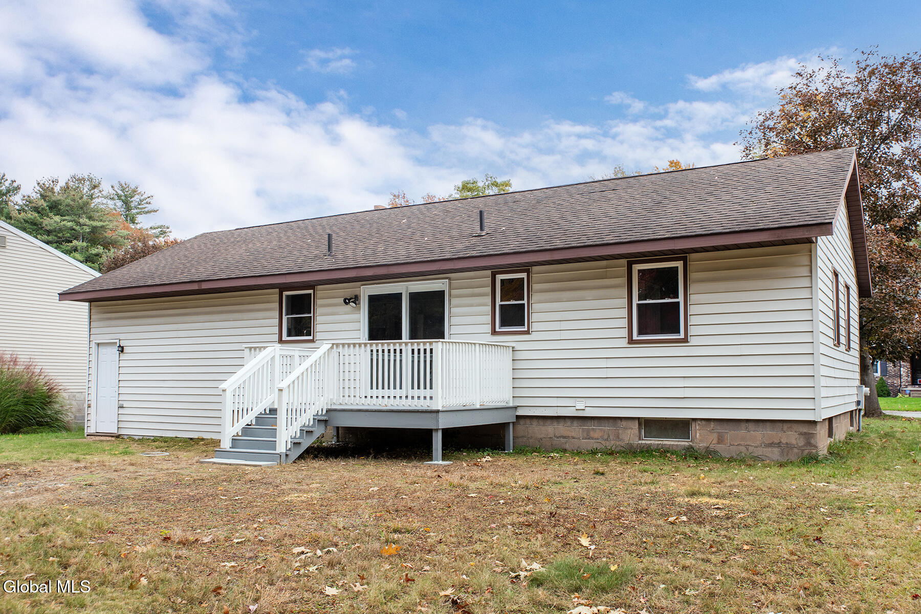 11 Melissa Court Albany NY 12205