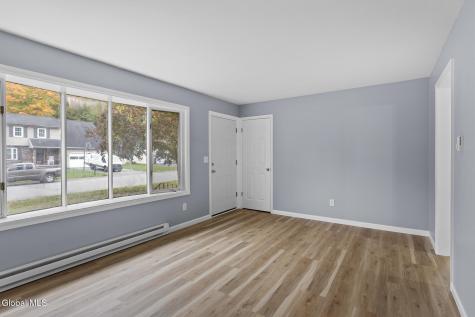 11 Melissa Court Albany NY 12205
