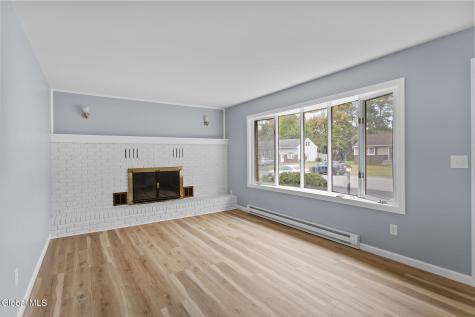 11 Melissa Court Albany NY 12205