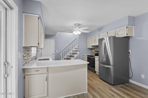 11 Melissa Court Albany NY 12205