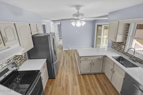 11 Melissa Court Albany NY 12205