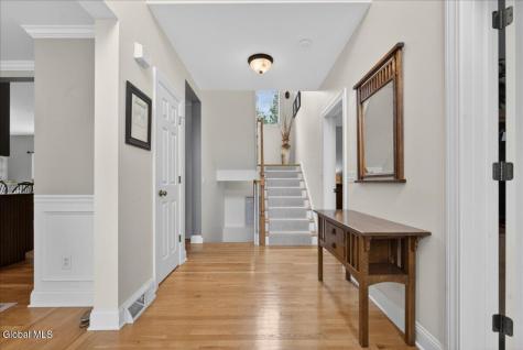 4 Callaway Court Ballston Lake NY 12019