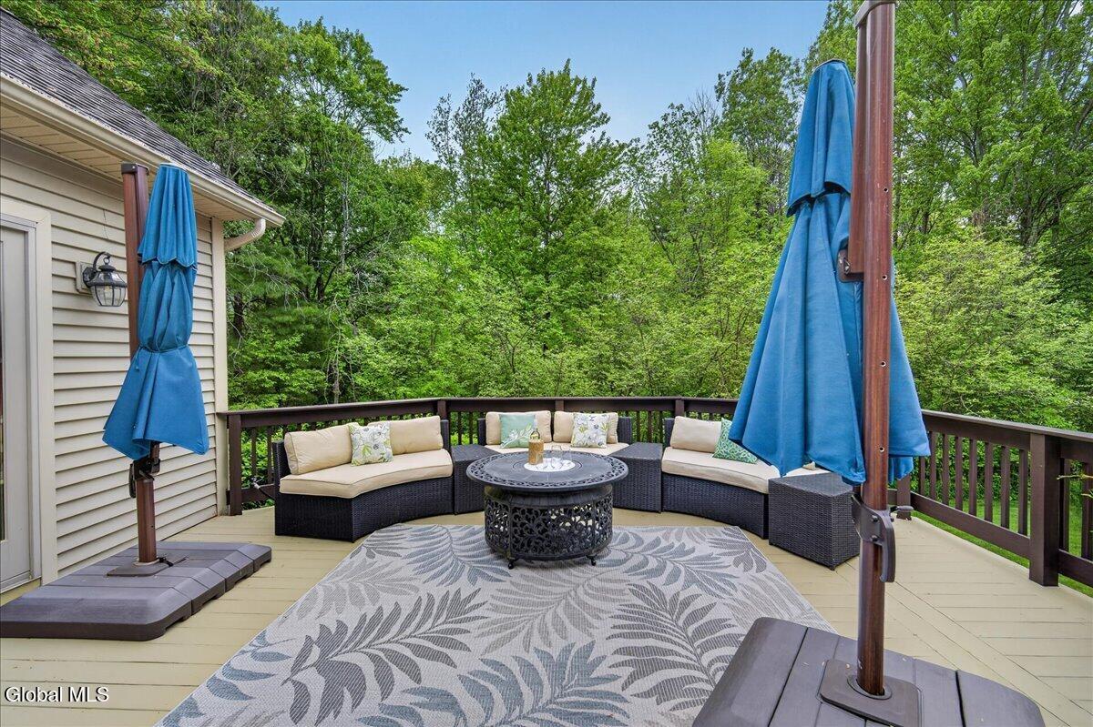 4 Callaway Court Ballston Lake NY 12019