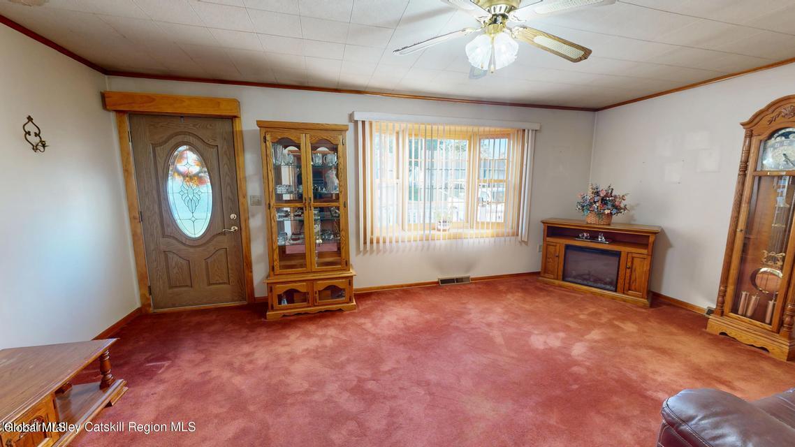 11 Apple Blossom Lane Coxsackie NY 12192