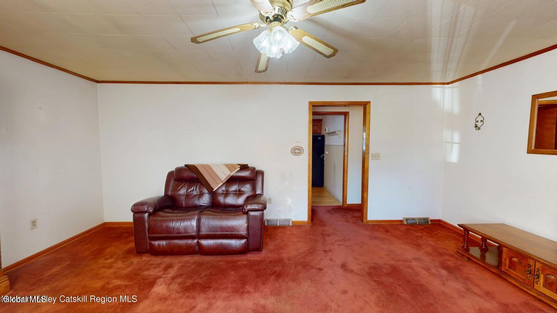 11 Apple Blossom Lane Coxsackie NY 12192