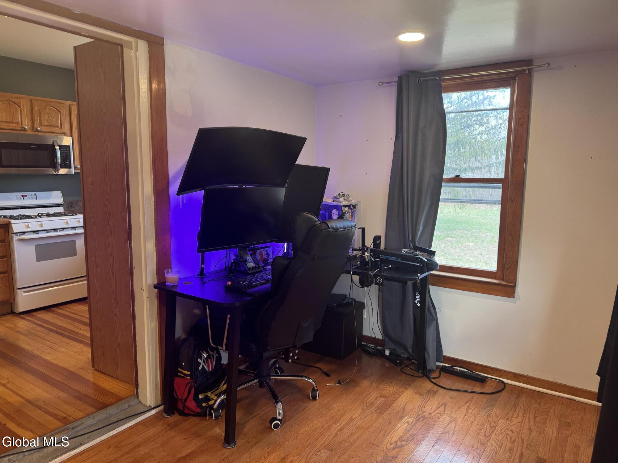 1862 Gray Street Schenectady NY 12306