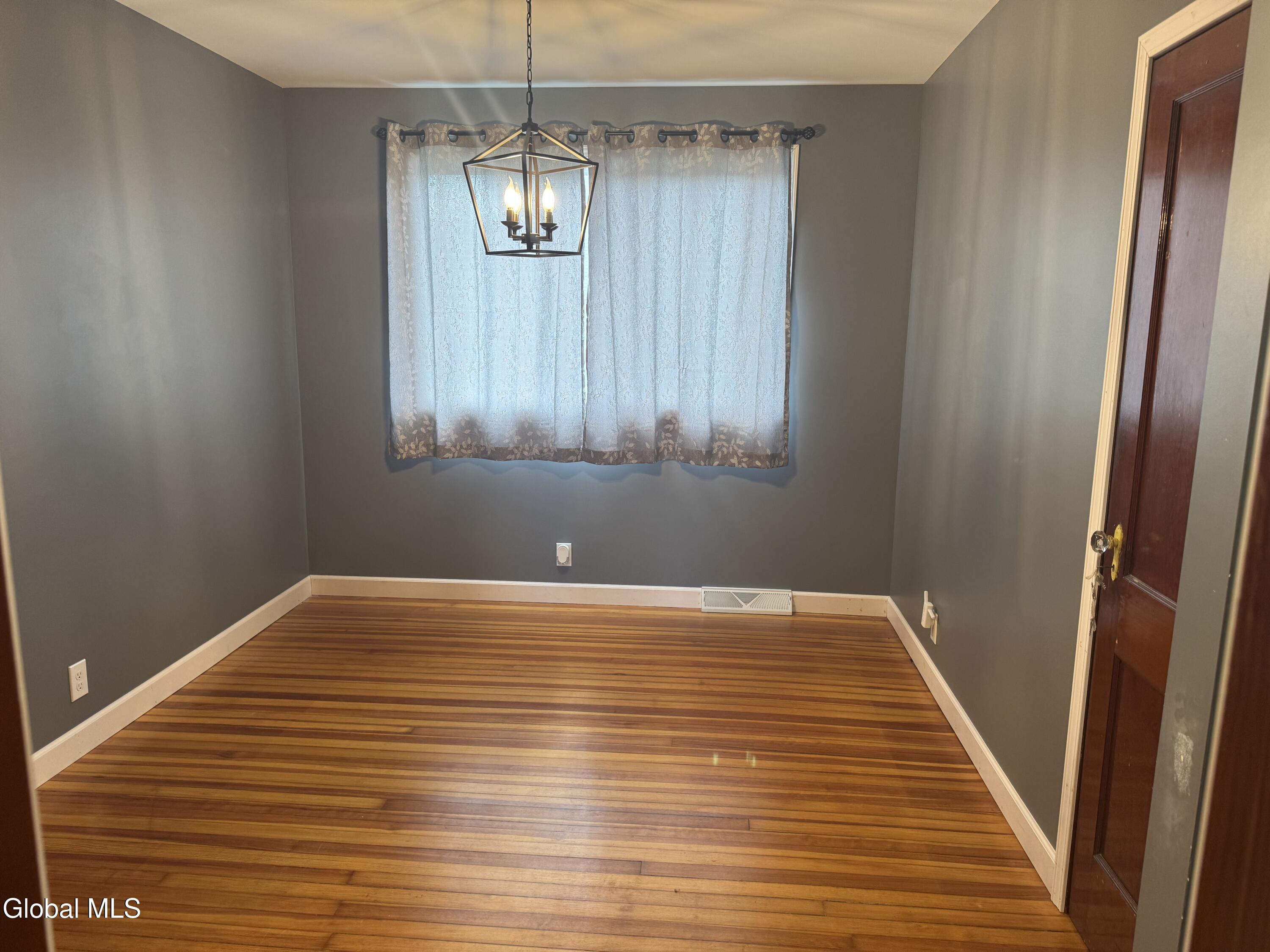 1862 Gray Street Schenectady NY 12306
