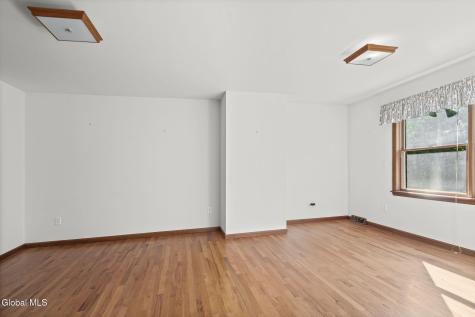 5525 Mack Road Galway NY 12074