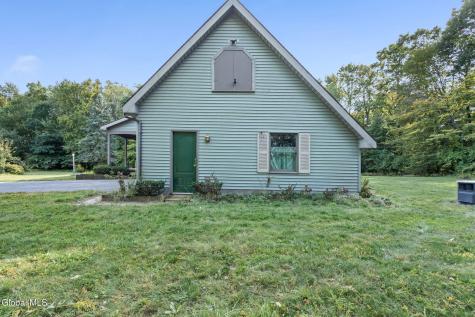 5525 Mack Road Galway NY 12074