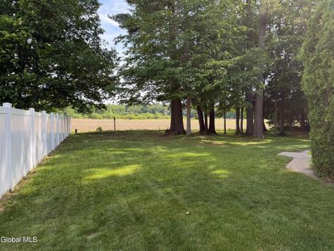 3061 New Williamsburg Drive Schenectady NY 12303