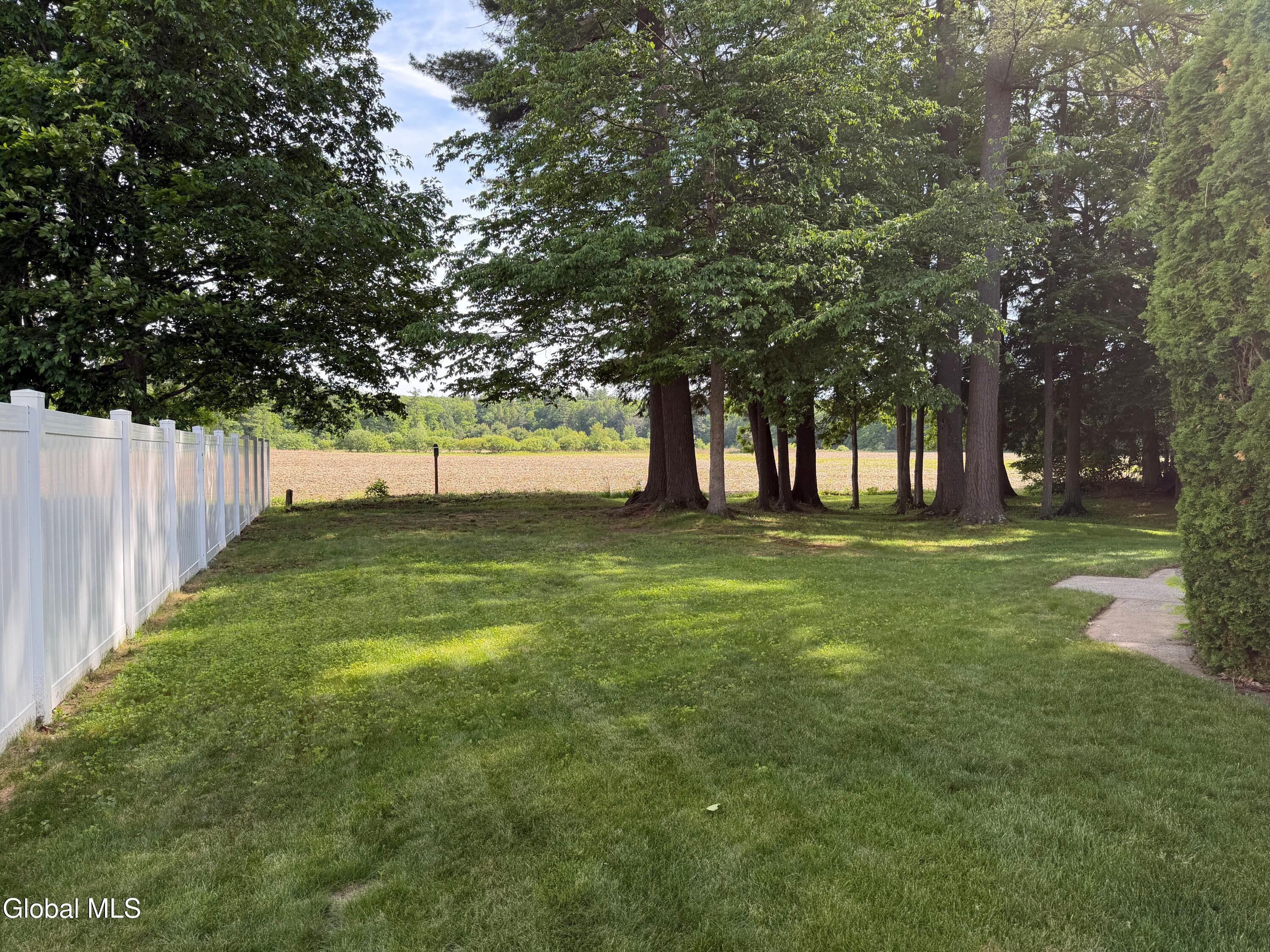 3061 New Williamsburg Drive Schenectady NY 12303