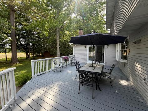 3061 New Williamsburg Drive Schenectady NY 12303
