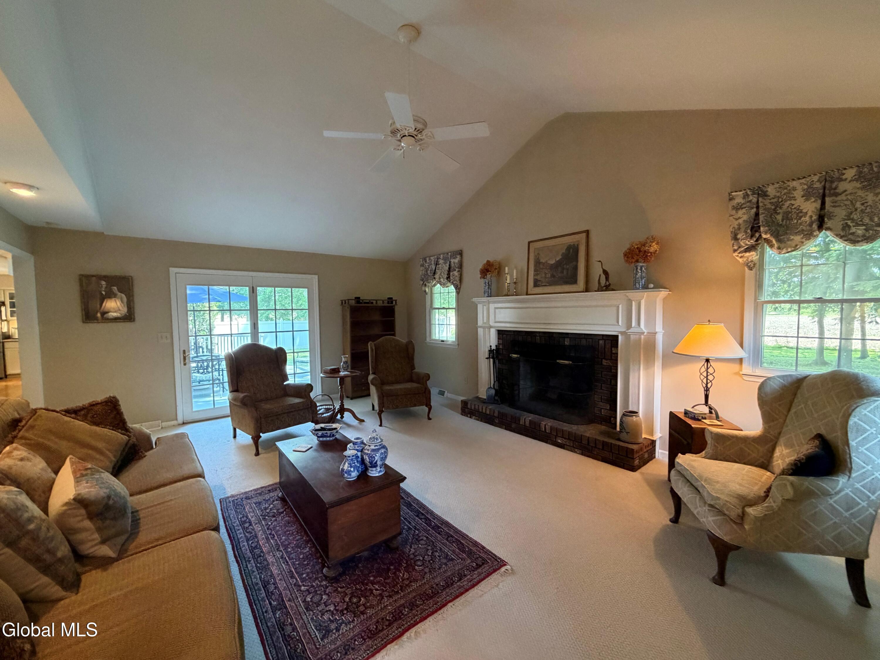 3061 New Williamsburg Drive Schenectady NY 12303