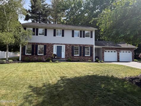 3061 New Williamsburg Drive Schenectady NY 12303