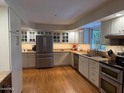 3061 New Williamsburg Drive Schenectady NY 12303