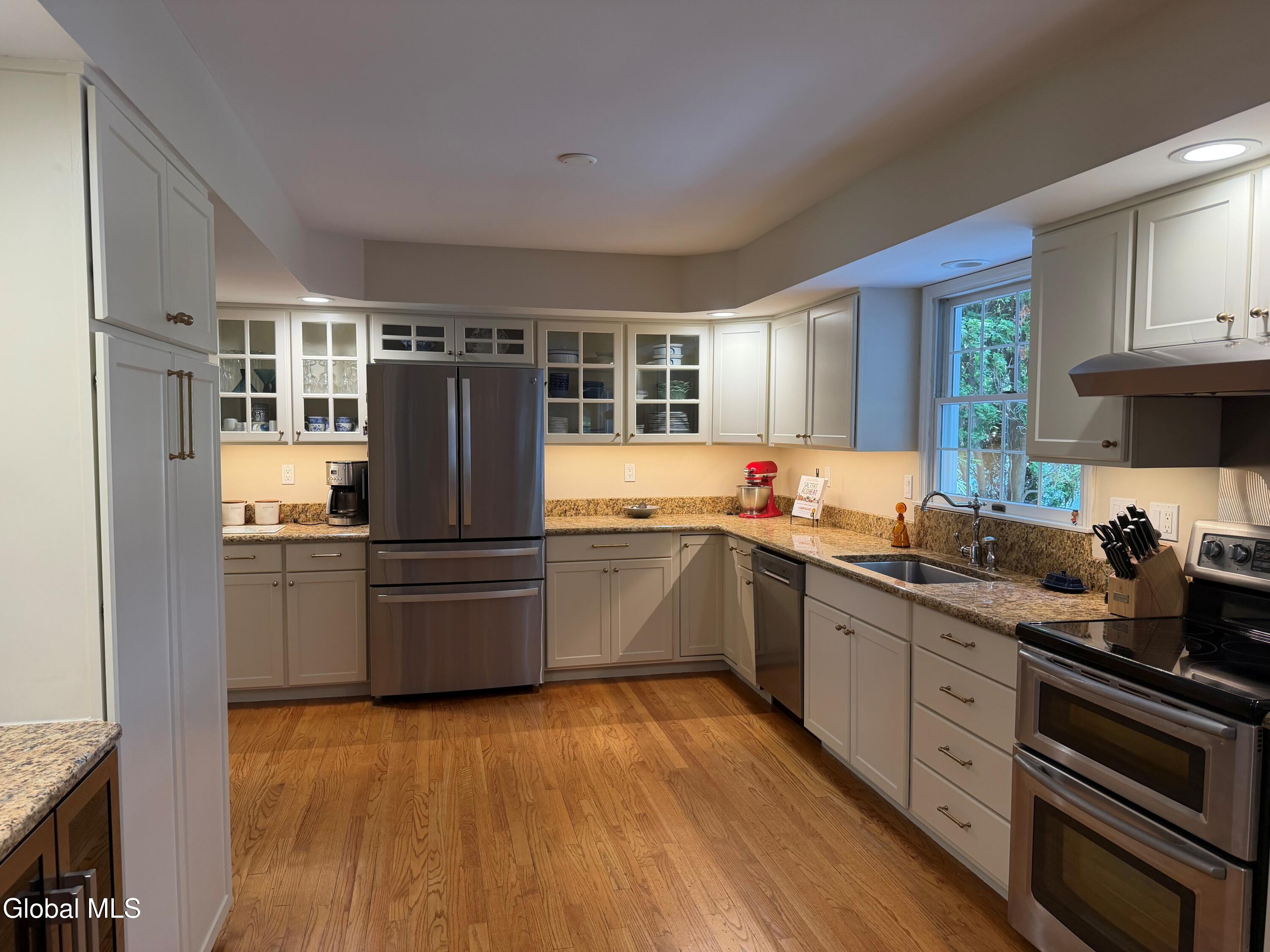3061 New Williamsburg Drive Schenectady NY 12303