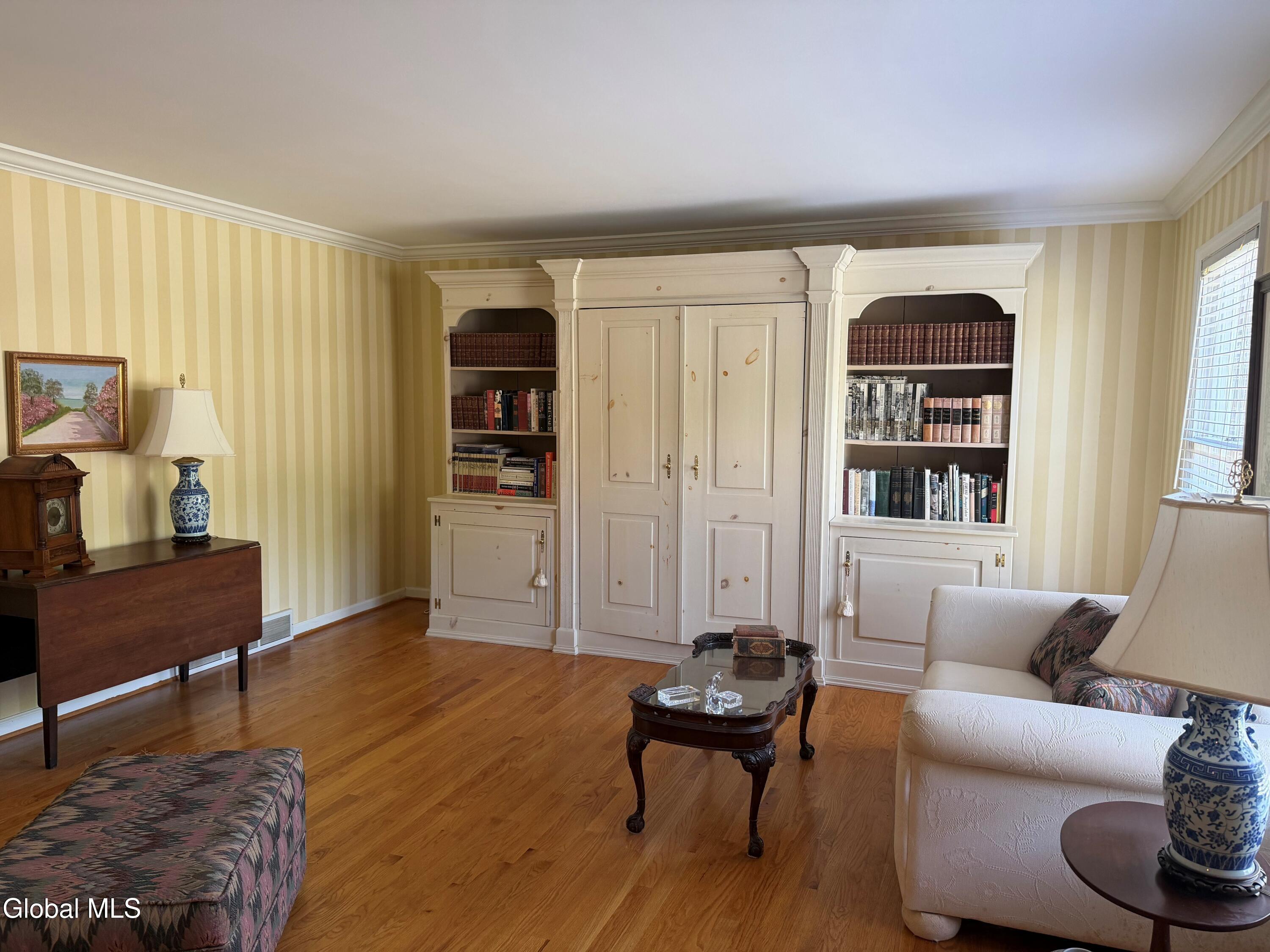 3061 New Williamsburg Drive Schenectady NY 12303