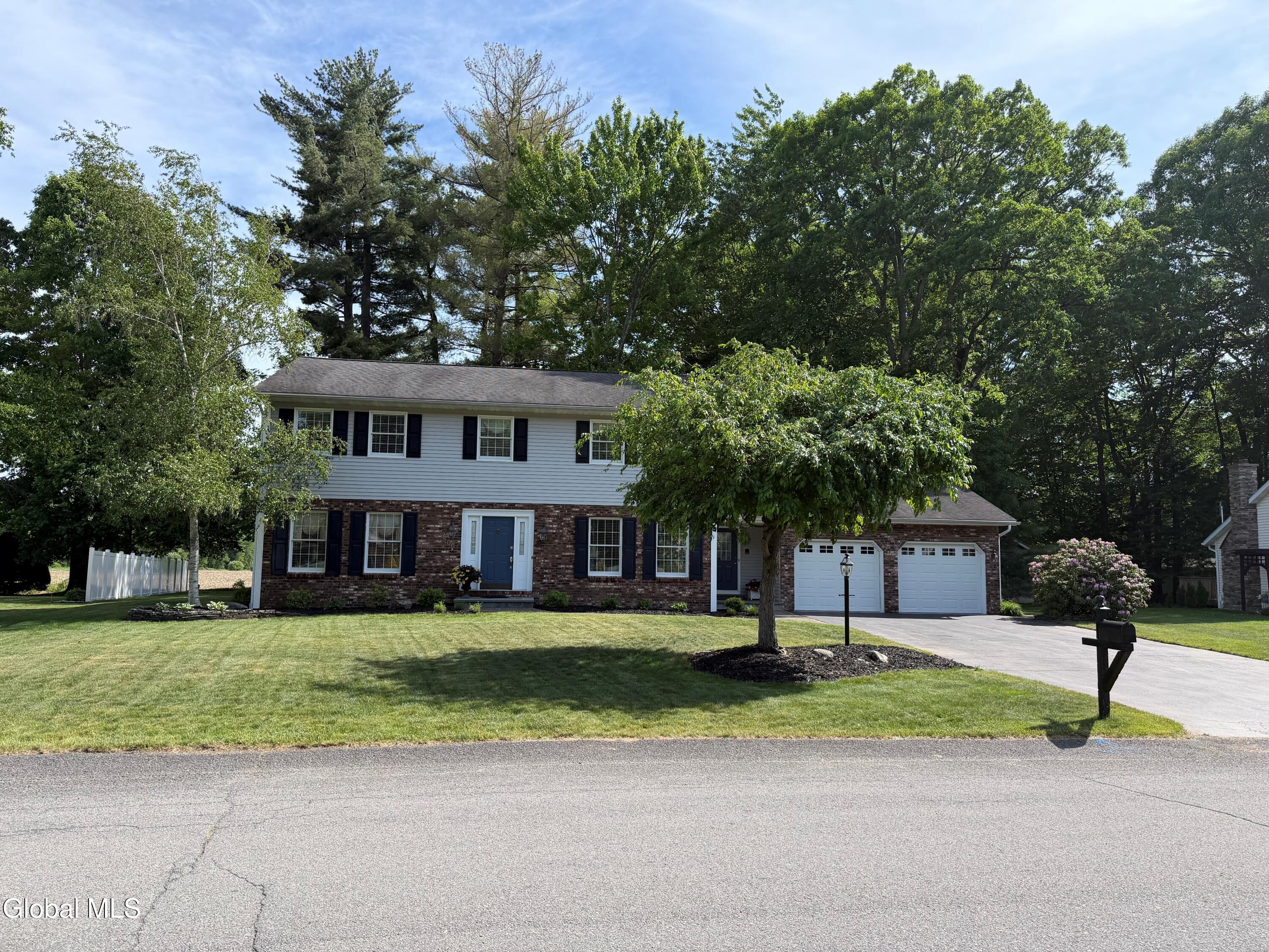 3061 New Williamsburg Drive Schenectady NY 12303