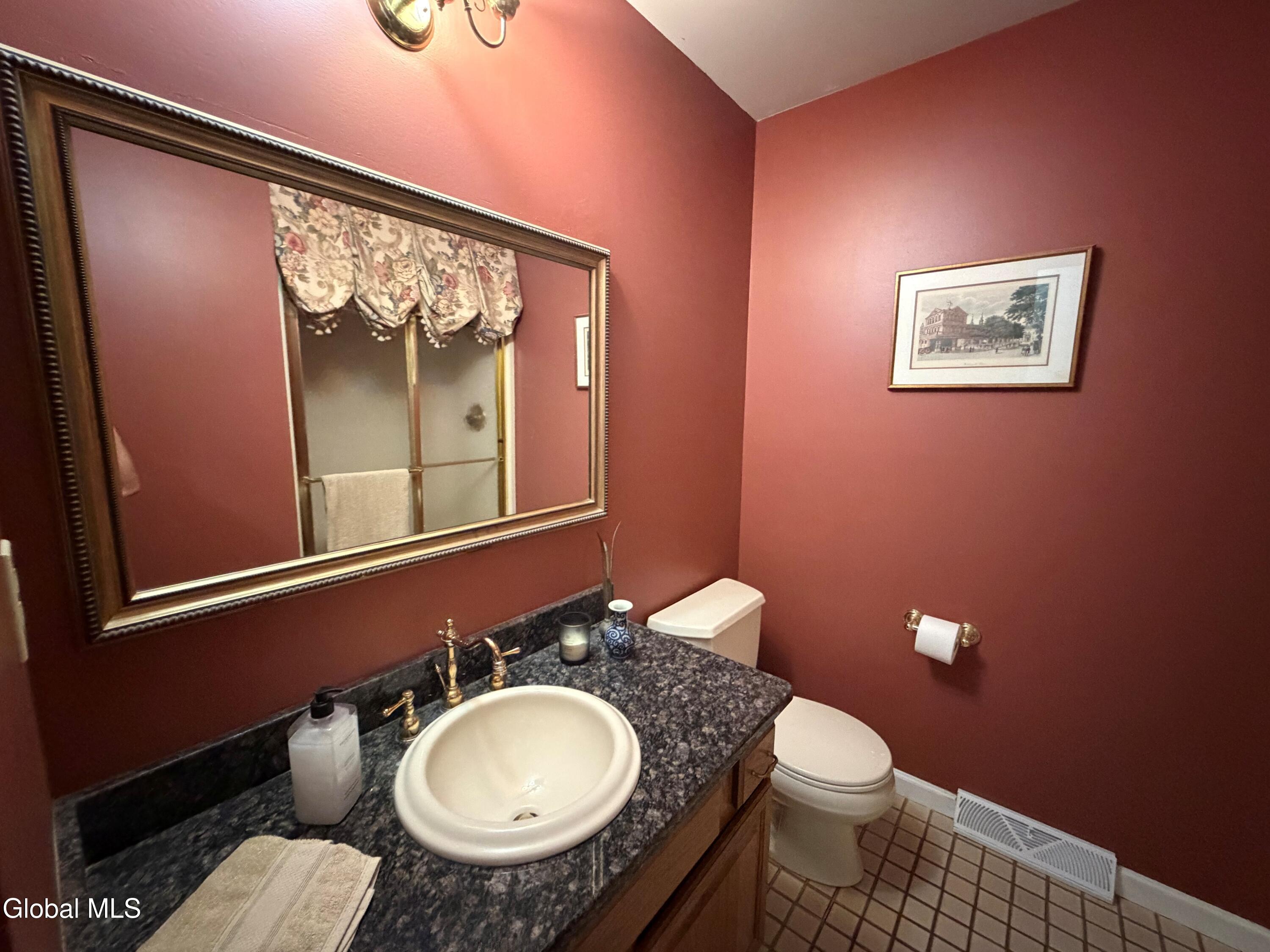 3061 New Williamsburg Drive Schenectady NY 12303