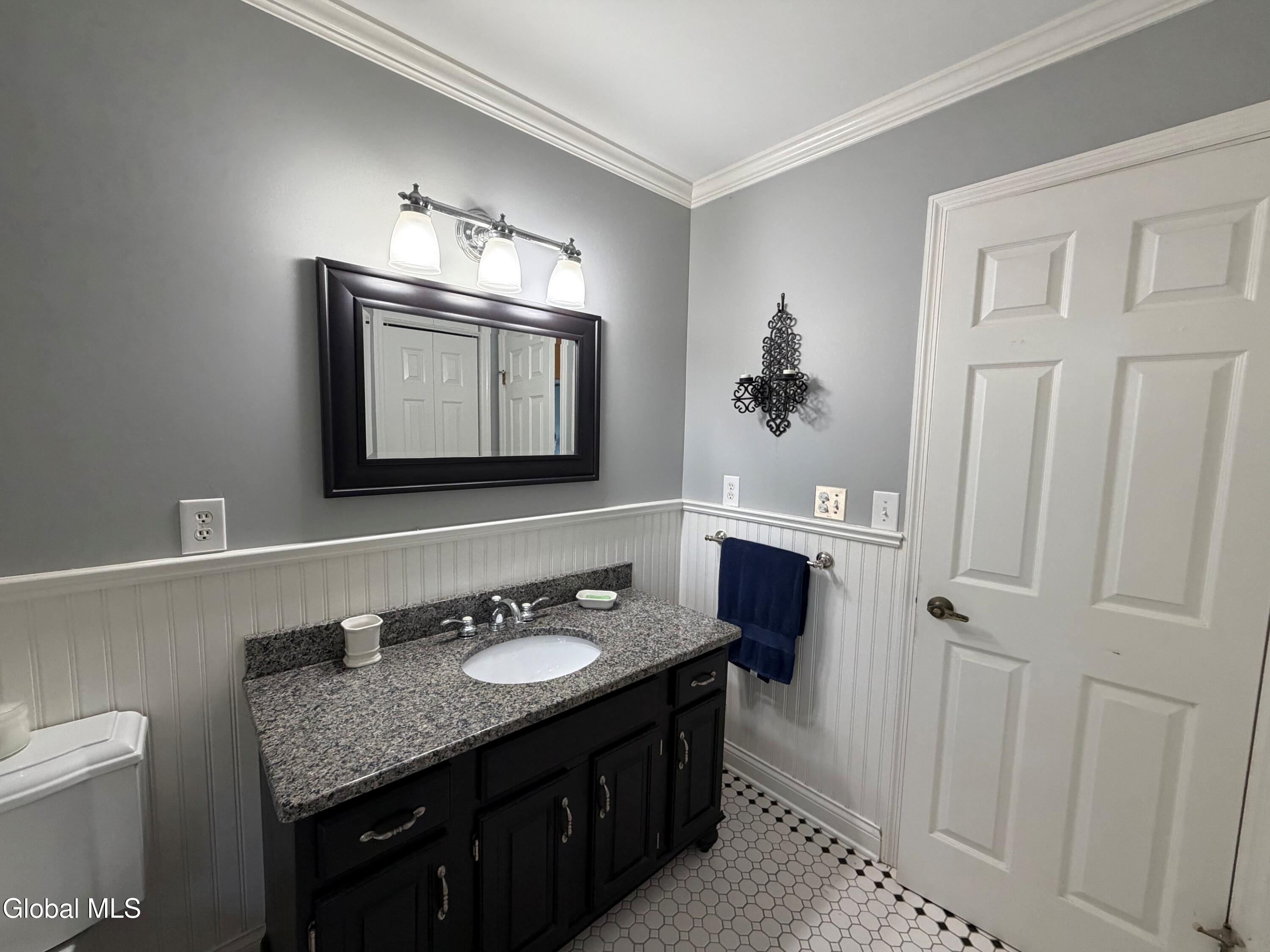 3061 New Williamsburg Drive Schenectady NY 12303