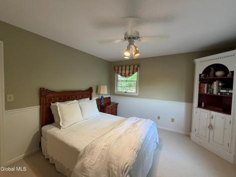3061 New Williamsburg Drive Schenectady NY 12303