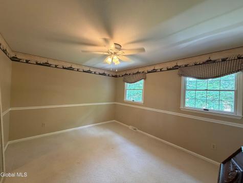 3061 New Williamsburg Drive Schenectady NY 12303