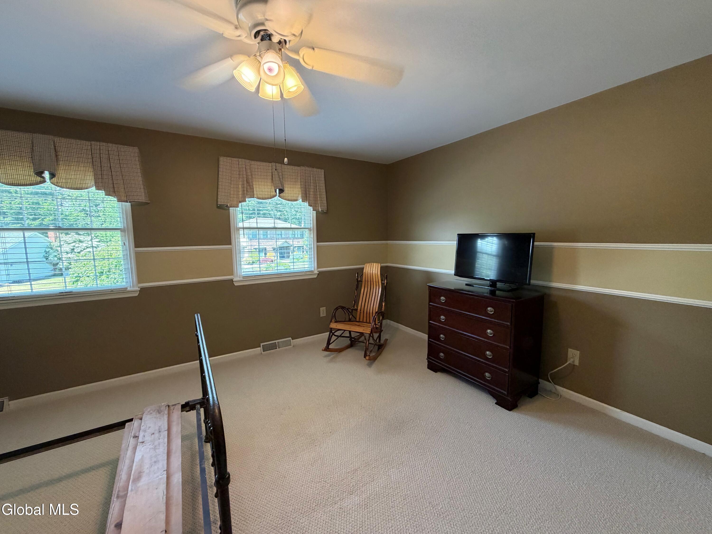 3061 New Williamsburg Drive Schenectady NY 12303