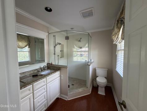 3061 New Williamsburg Drive Schenectady NY 12303
