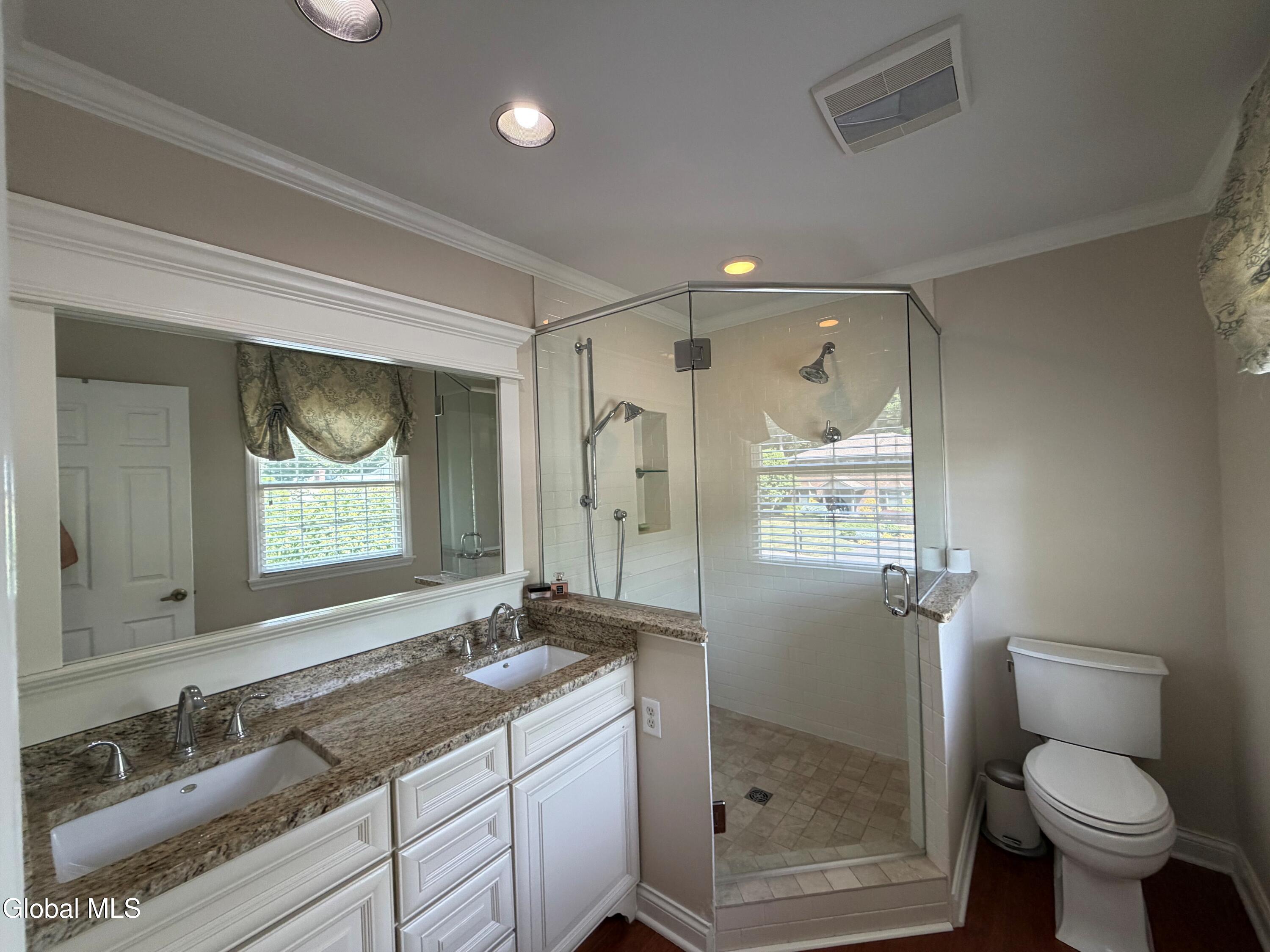 3061 New Williamsburg Drive Schenectady NY 12303