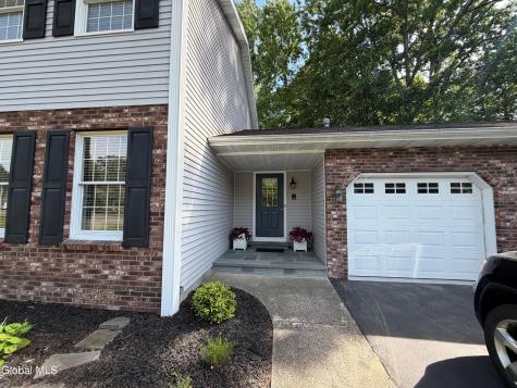 3061 New Williamsburg Drive Schenectady NY 12303