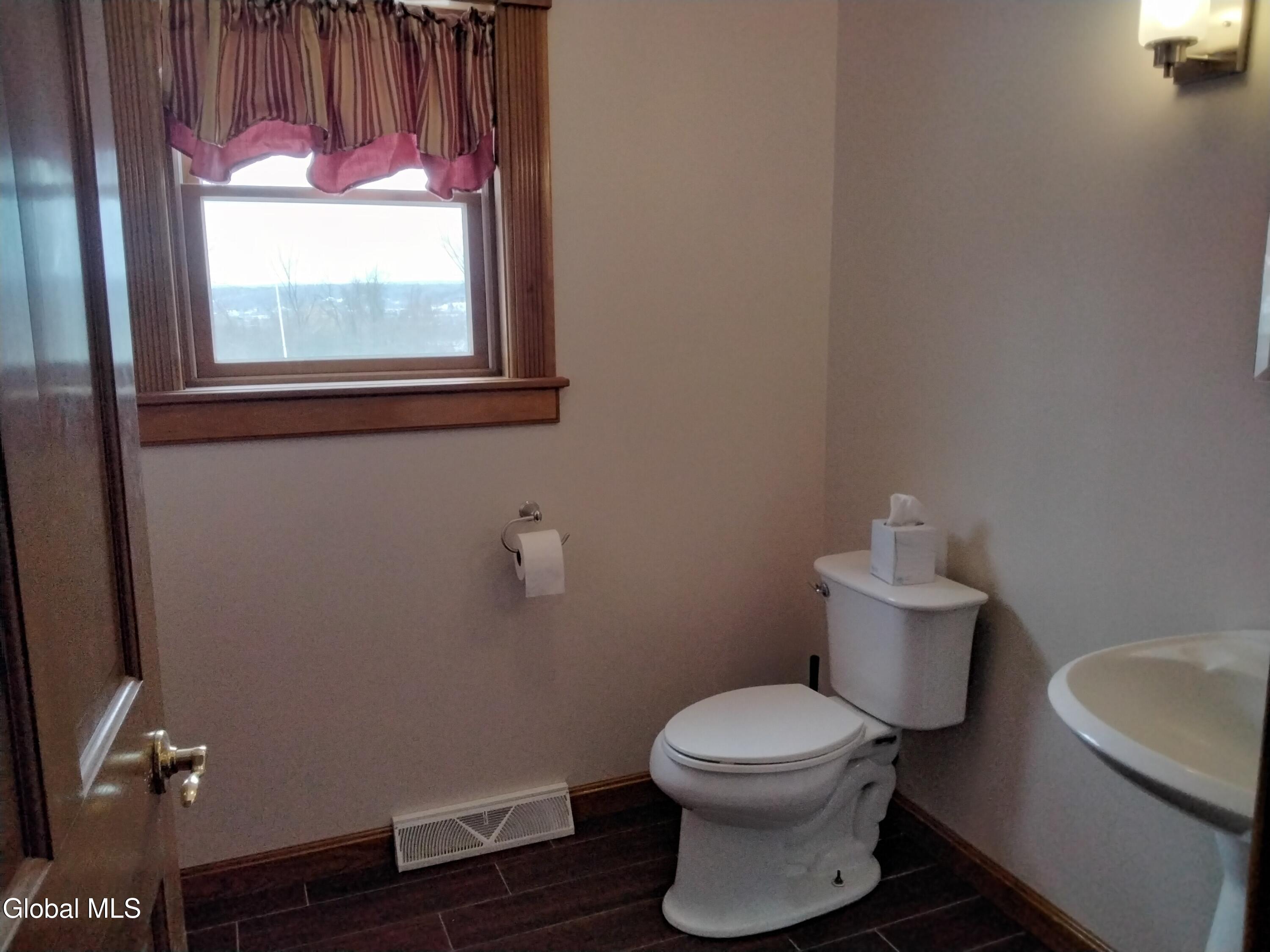 25 Ridge Drive Troy NY 12180