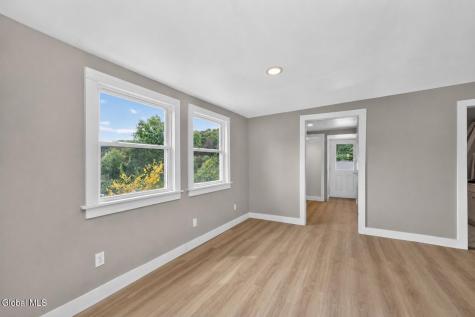 23 Oberlook Avenue Rensselaer NY 12198