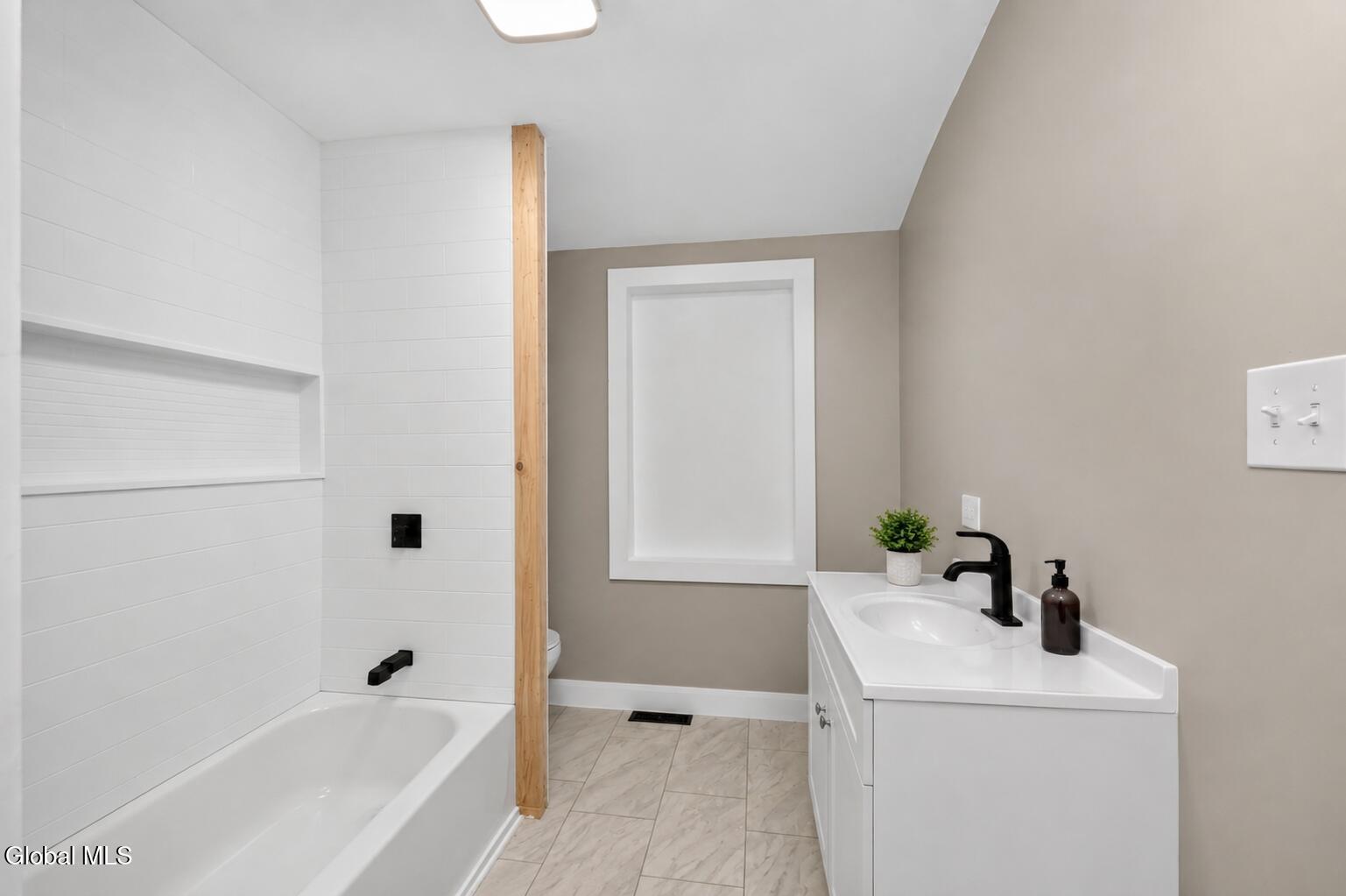 23 Oberlook Avenue Rensselaer NY 12198