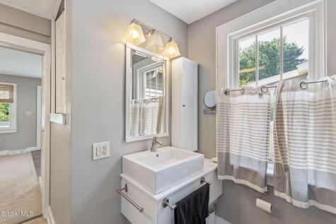 775 St Davids Lane Schenectady NY 12309