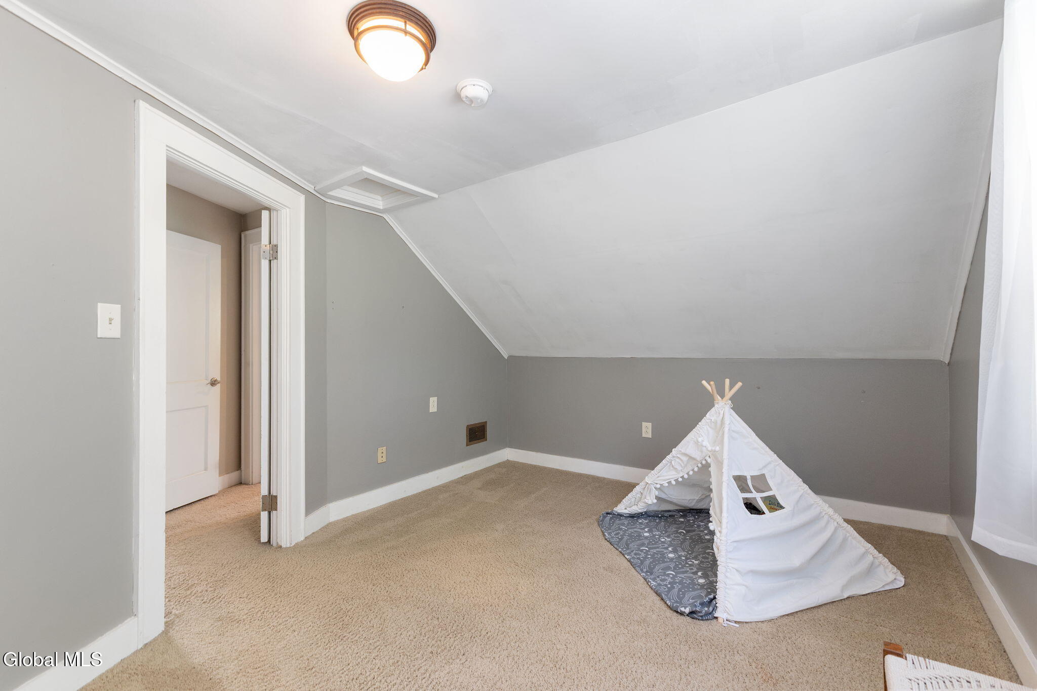 775 St Davids Lane Schenectady NY 12309