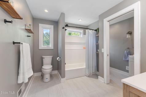 775 St Davids Lane Schenectady NY 12309