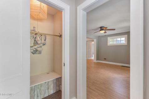 775 St Davids Lane Schenectady NY 12309