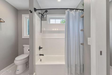 775 St Davids Lane Schenectady NY 12309