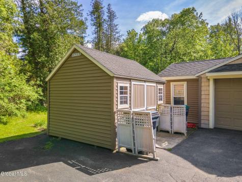 775 St Davids Lane Schenectady NY 12309