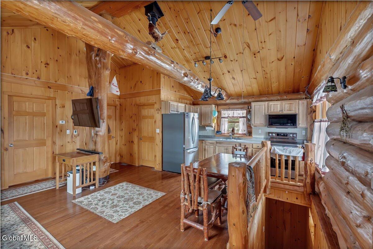465 Barlow Road Gloversville NY 12078