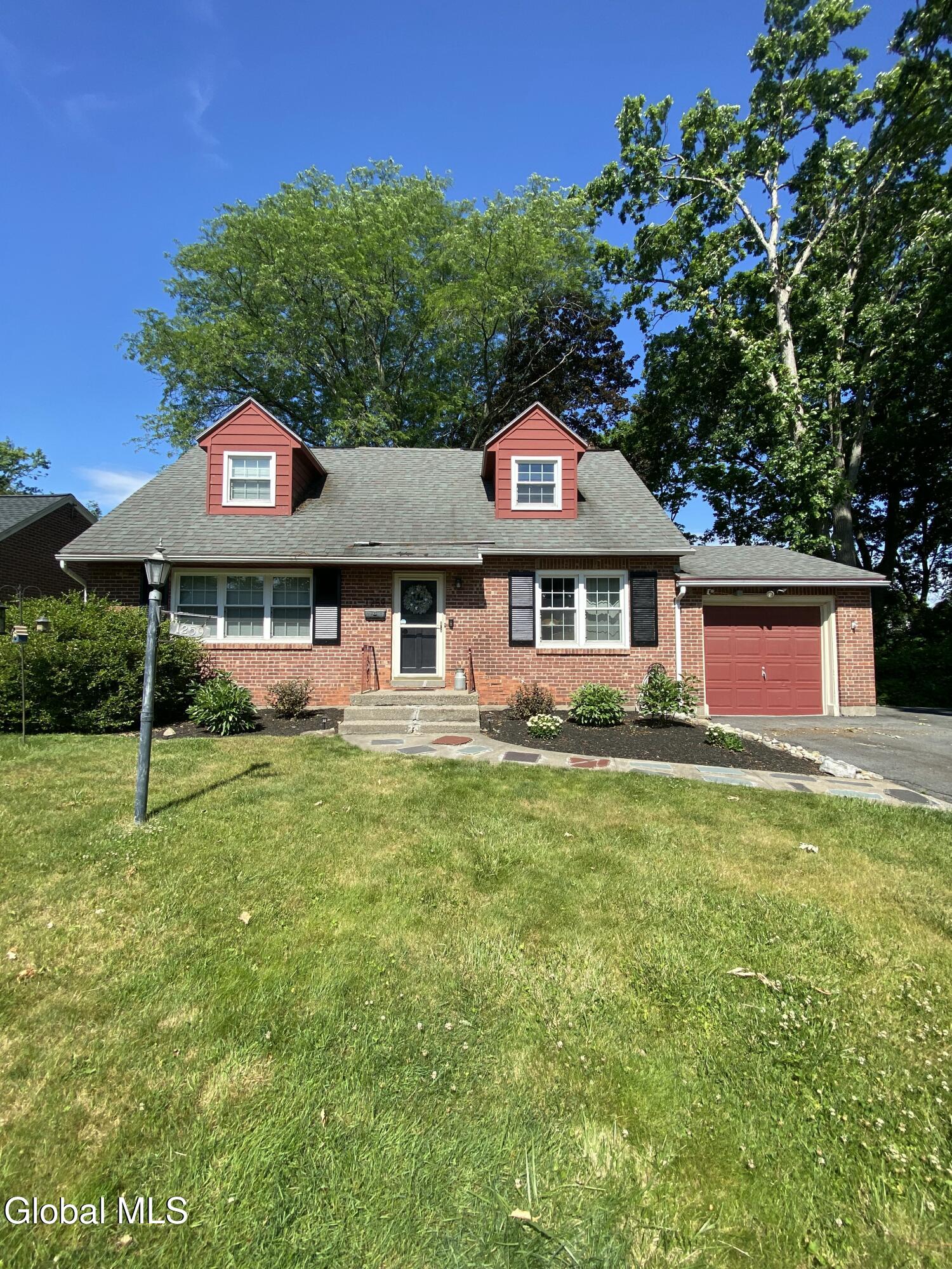 1259 Waverly Place Schenectady NY 12308