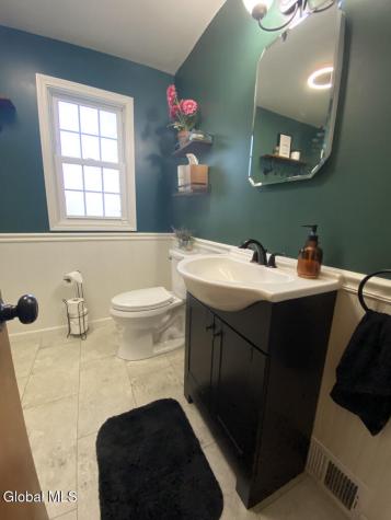 1259 Waverly Place Schenectady NY 12308