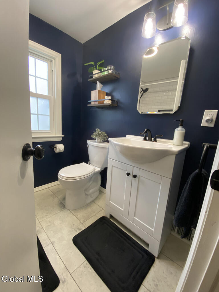 1259 Waverly Place Schenectady NY 12308
