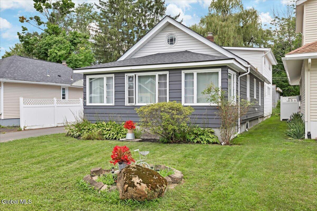10 Lighthall Avenue Cohoes NY 12047