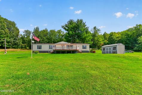 94 Cushman Road Pittstown NY 12121