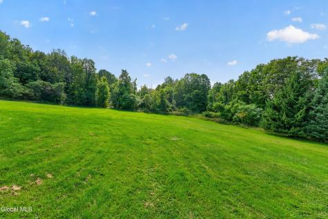94 Cushman Road Pittstown NY 12121