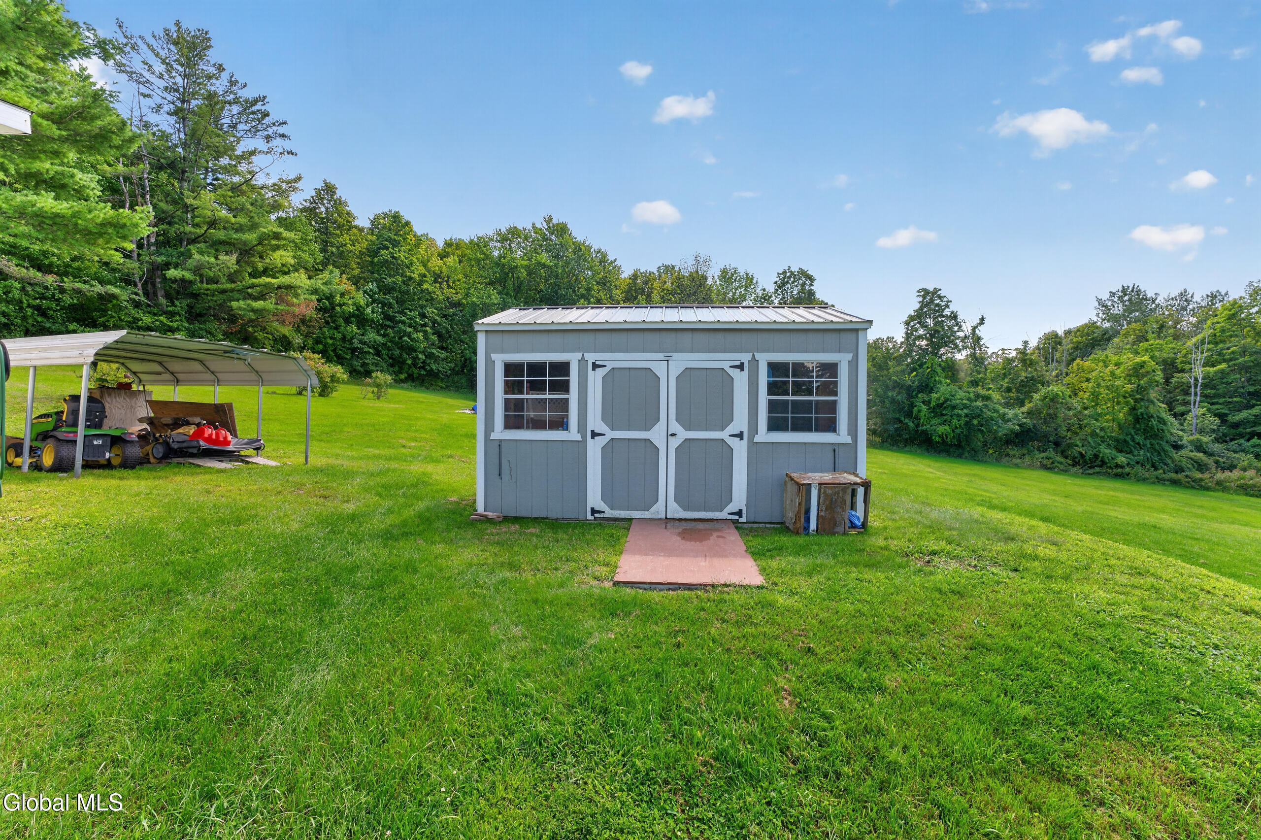 94 Cushman Road Pittstown NY 12121