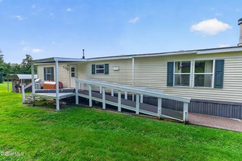 94 Cushman Road Pittstown NY 12121
